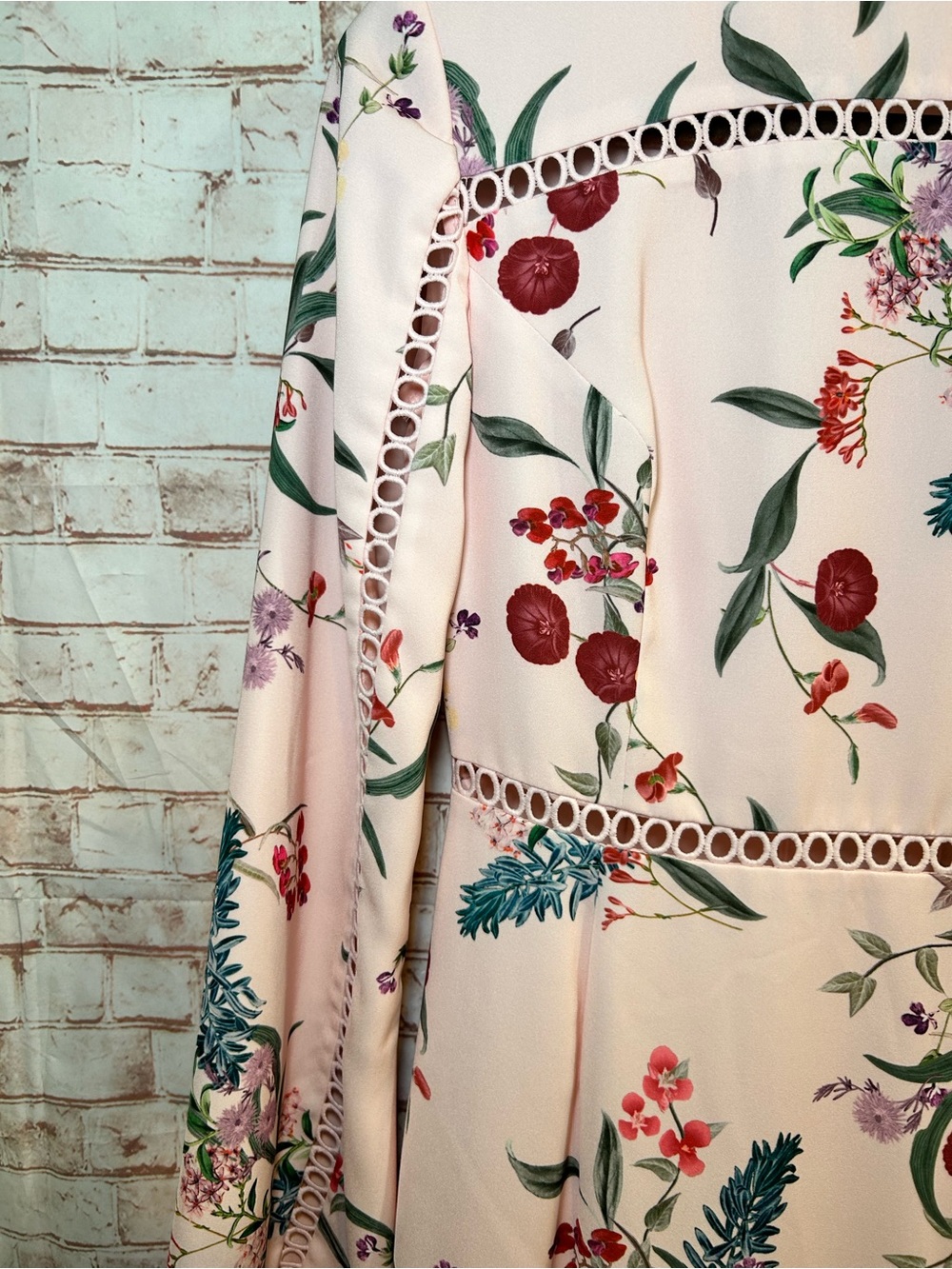 Keepsake The Label‎ Floral Bell Sleeve Shift Mini Dress Pink Romantic Wedding - Picture 11 of 14